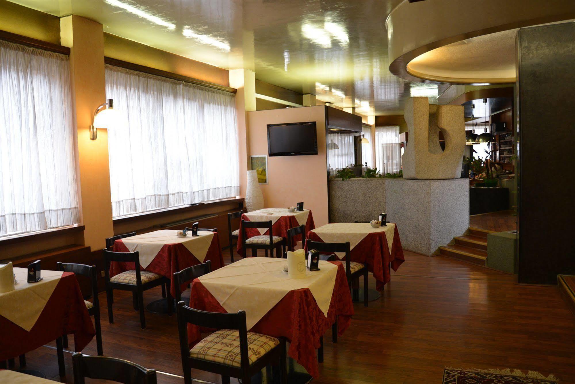 Hotel Salieri Legnago Ngoại thất bức ảnh