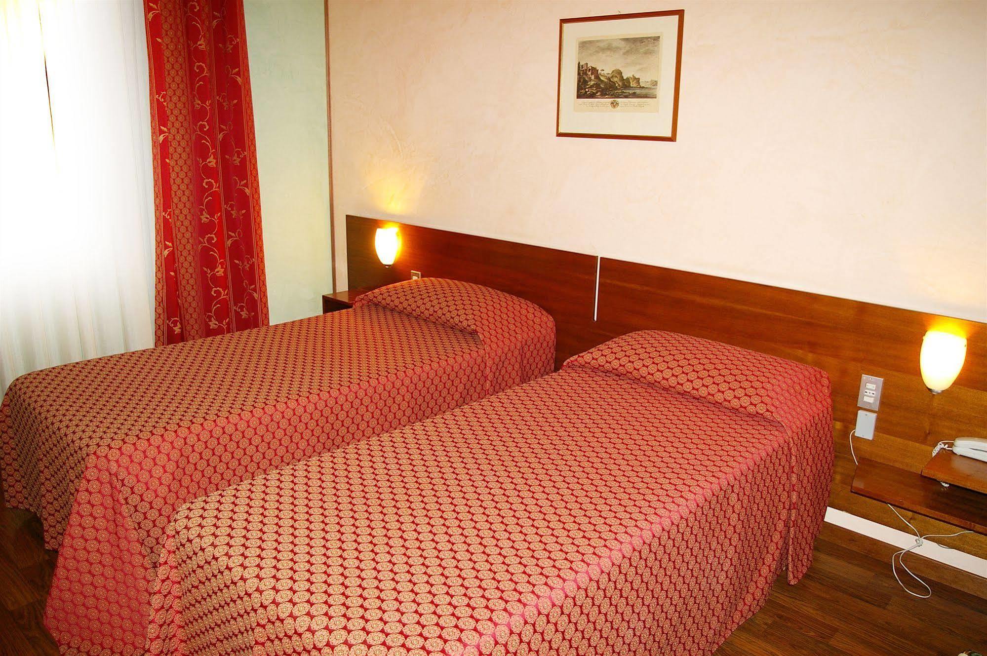 Hotel Salieri Legnago Ngoại thất bức ảnh