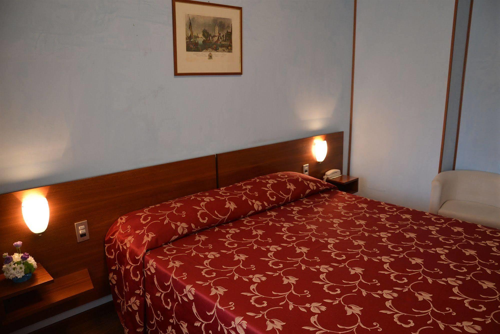 Hotel Salieri Legnago Ngoại thất bức ảnh